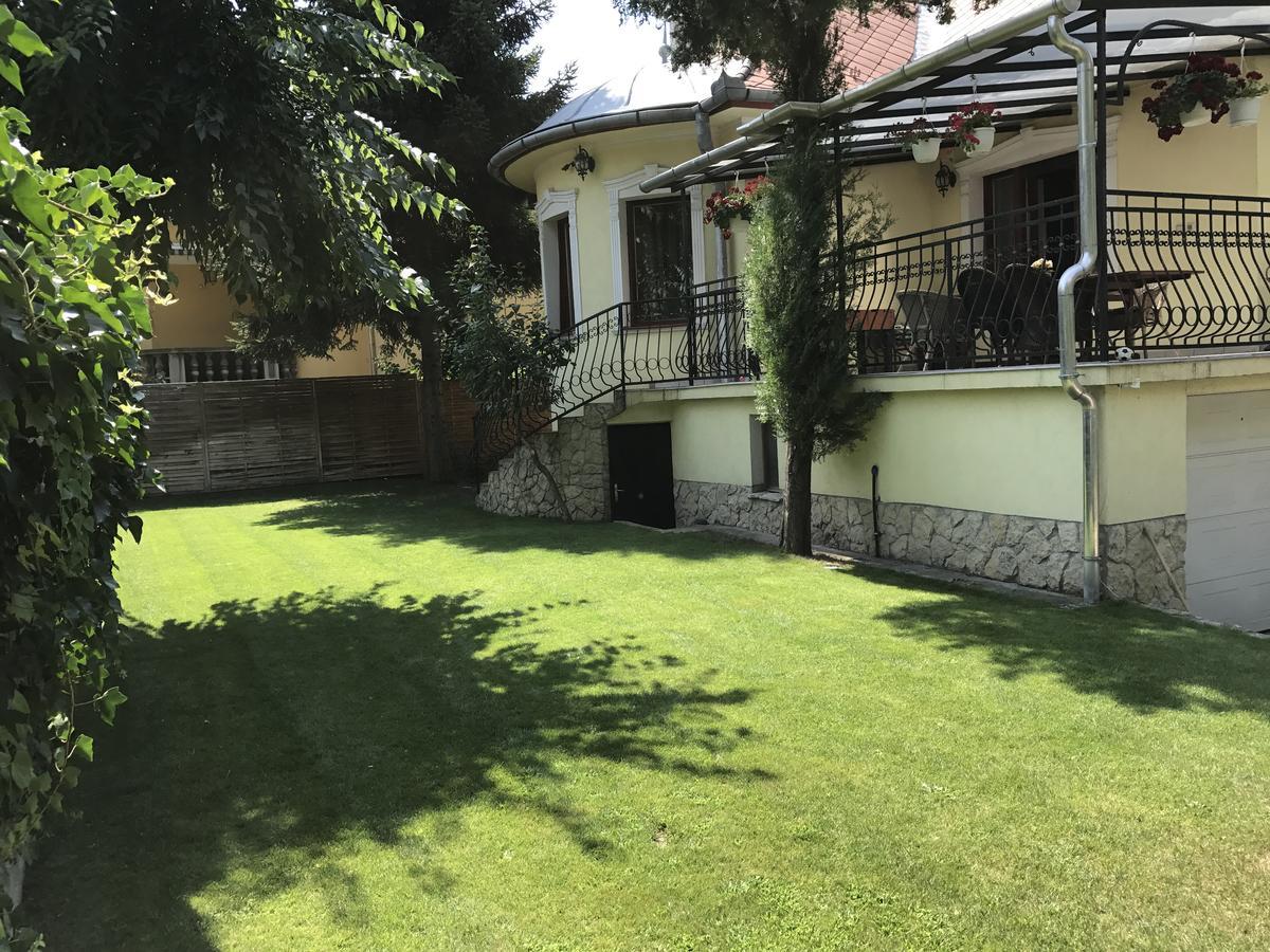 Palma Villa In City Park Budapest - Semi Suteren Dış mekan fotoğraf