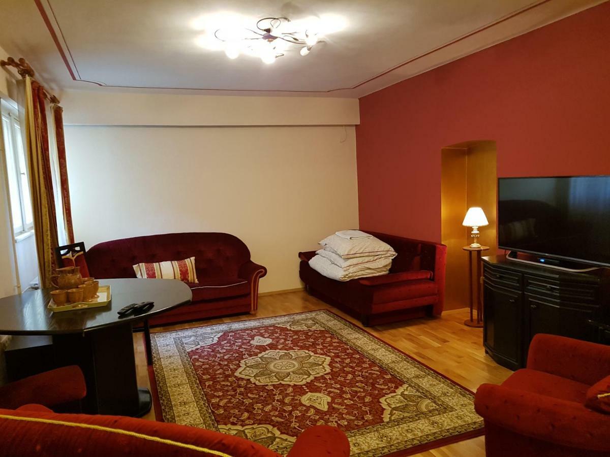 Palma Villa In City Park Budapest - Semi Suteren Dış mekan fotoğraf